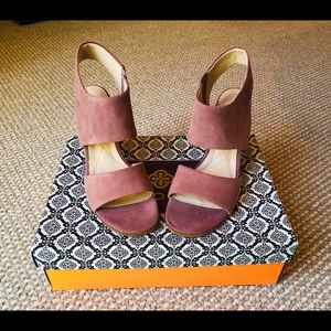ISOLA Ravenna Mulberry Sandals Size 8